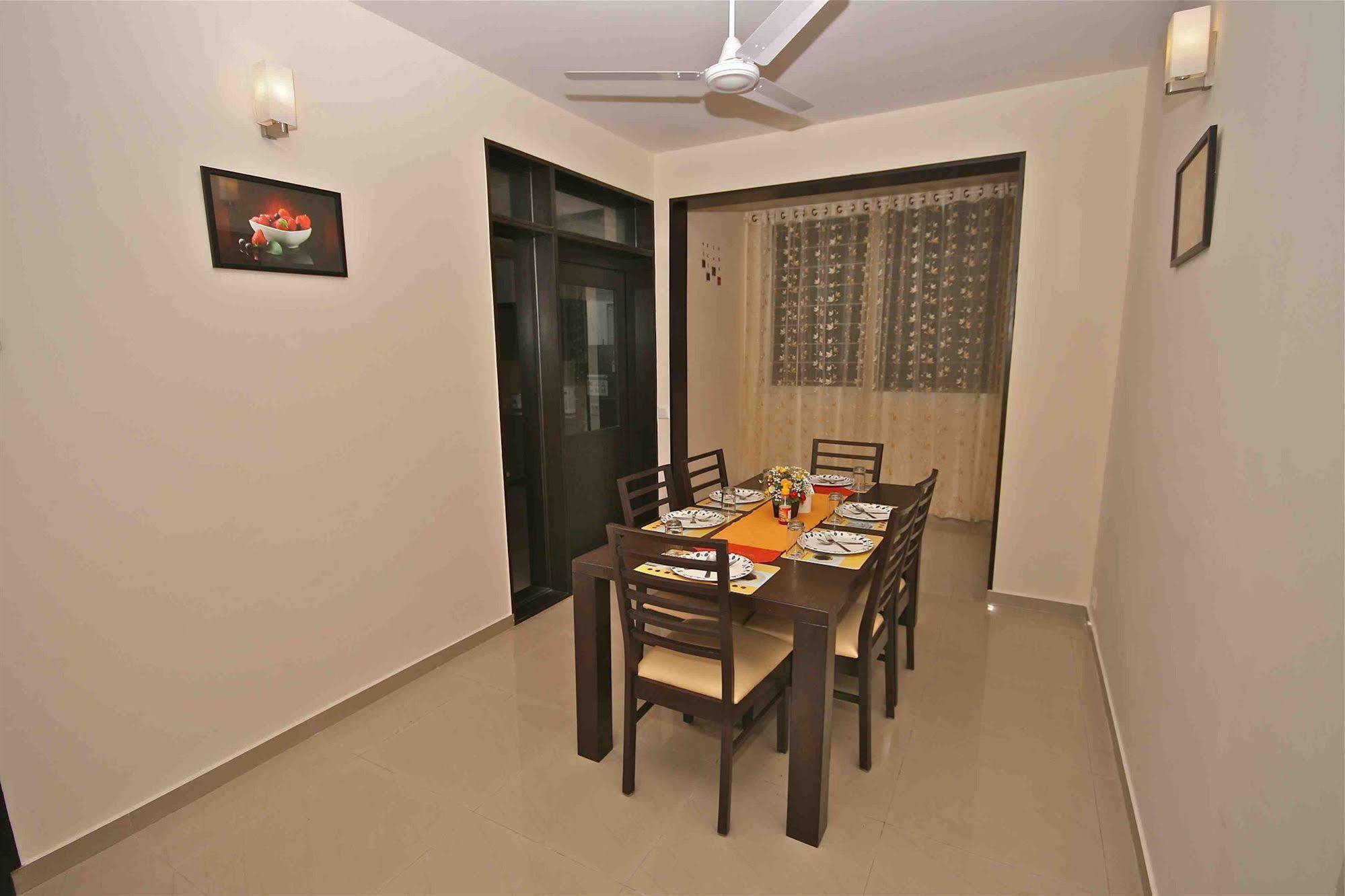 Treebo Trend Sterling Suites Inn Bangalore Exterior foto
