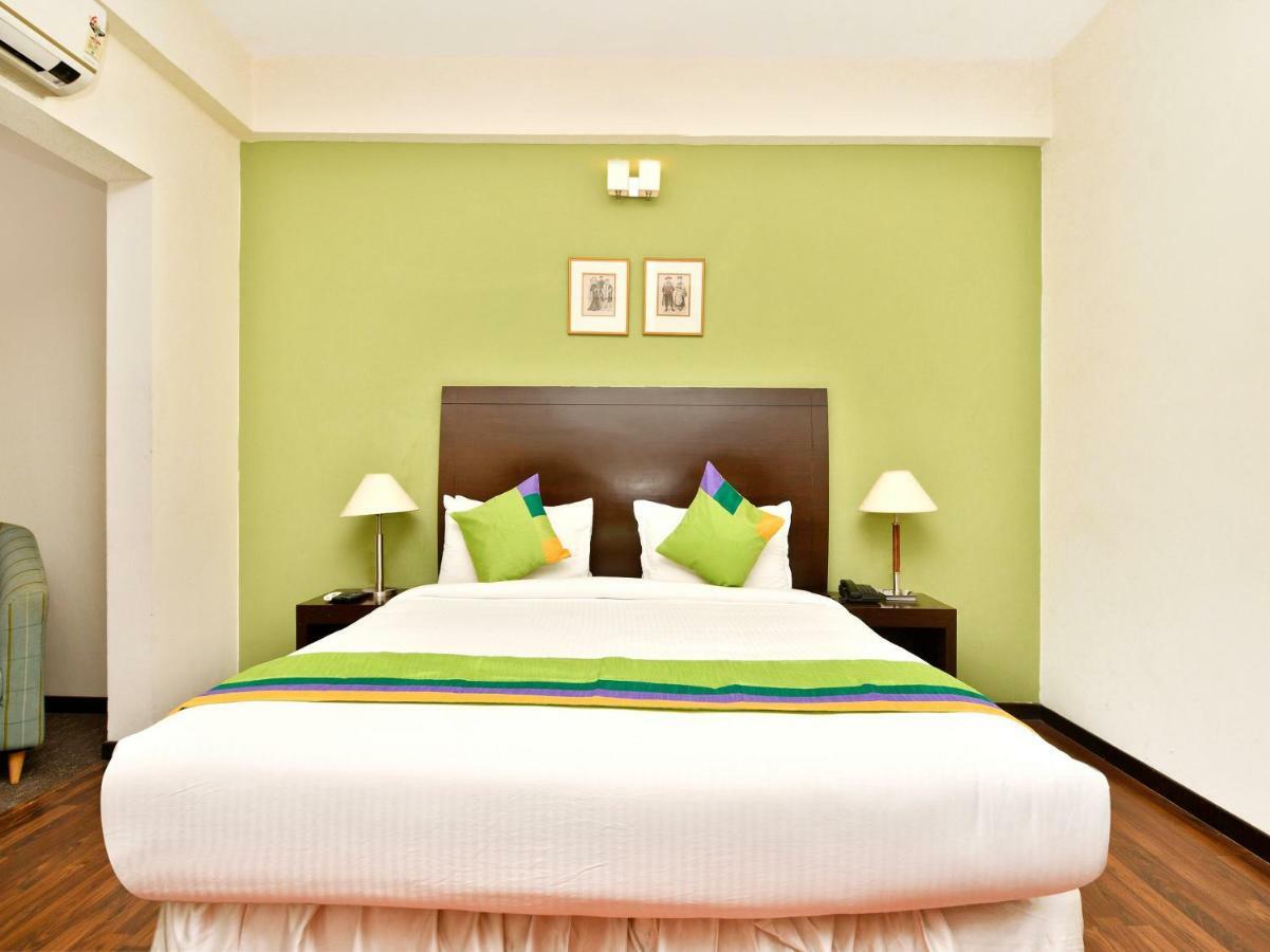 Treebo Trend Sterling Suites Inn Bangalore Exterior foto